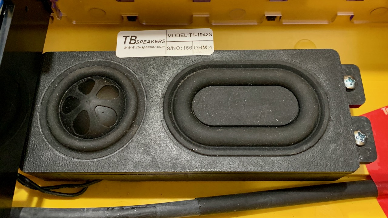 LGB F7A speaker compartment